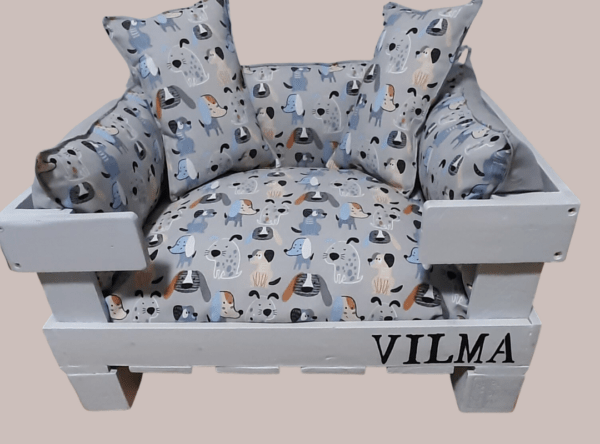 Cama para perro de madera natural reversible gris modelo Vilma